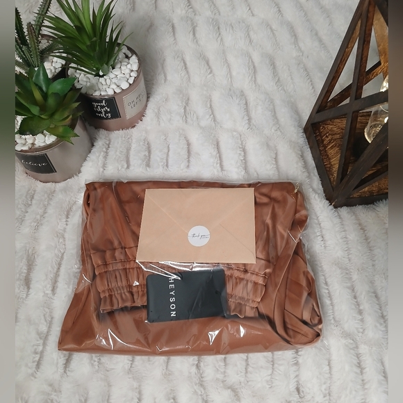 Heyson Burnt Orange Jogger Sweatpants with Elastic Waistband and Ankle Cuffs - Picture 6 of 6